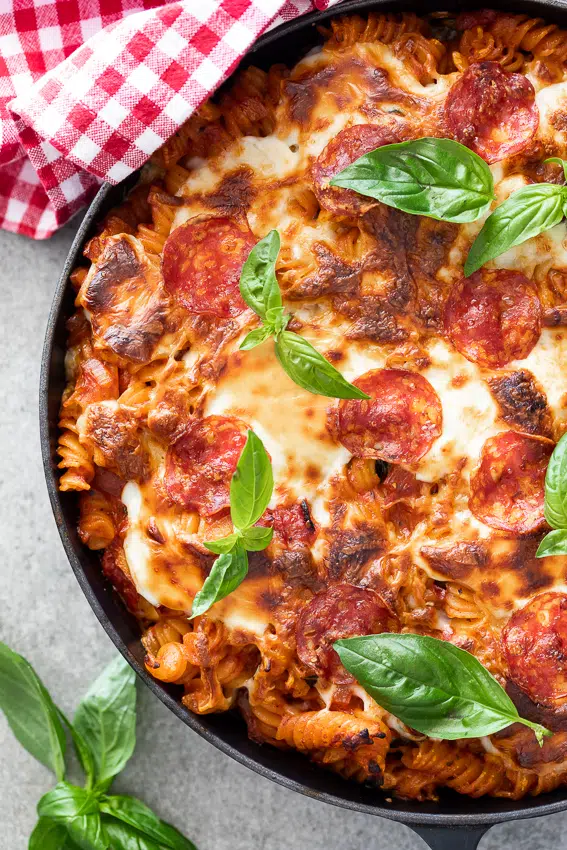 Pizza pasta bake