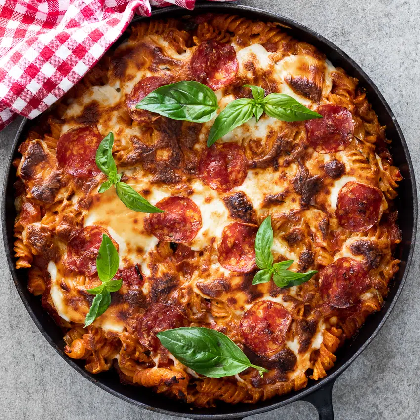 Pizza pasta bake
