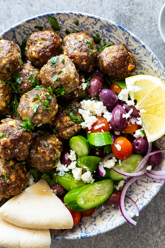 Easy Greek meatballs with feta cheese - Simply Delicious