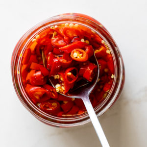 Easy quickle pickled chillies