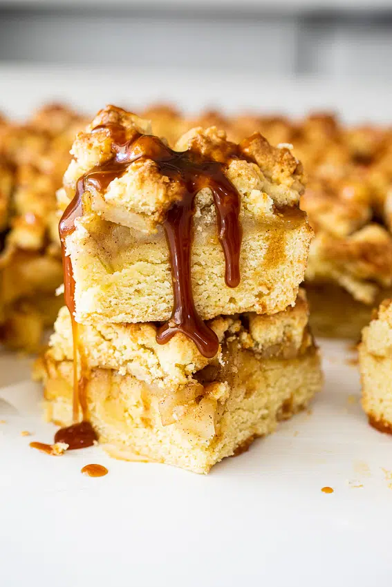 Apple crumble bars with salted caramel