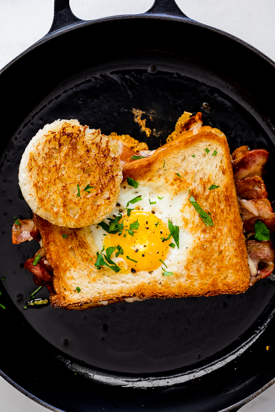 Egg-in-a-Hole Grilled Cheese Sandwich Recipe