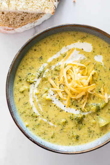 Easy broccoli cheese soup