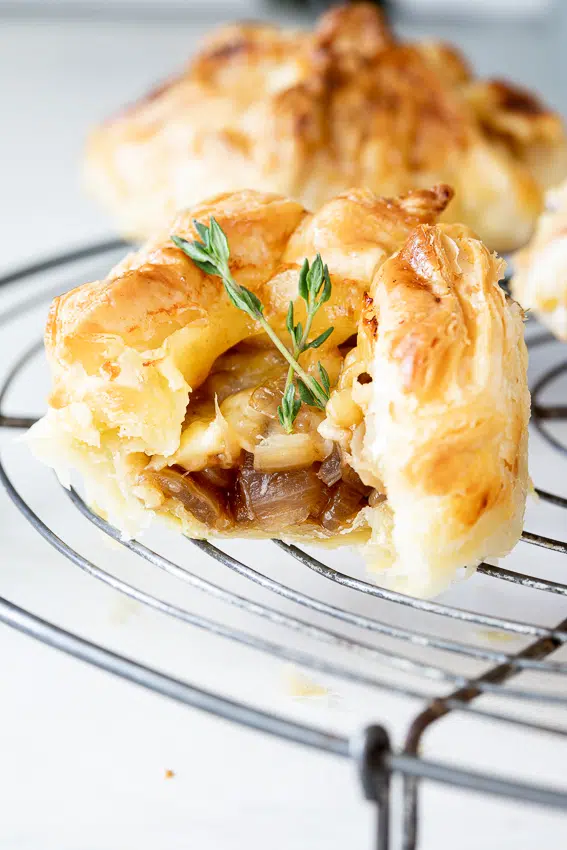 French onion soup puffs