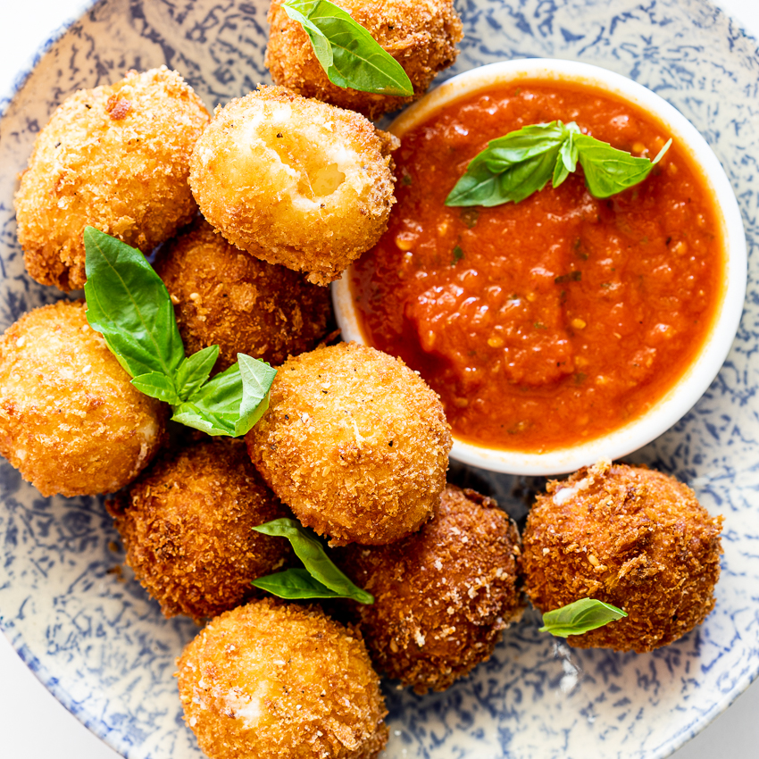 Crispy fried mozzarella - Simply Delicious