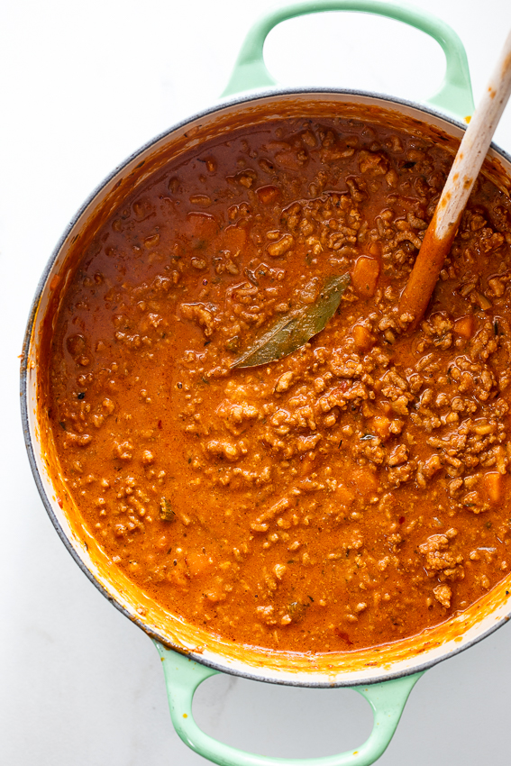 Slow cooked bolognese sauce