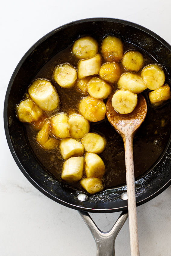 Maple caramelized bananas