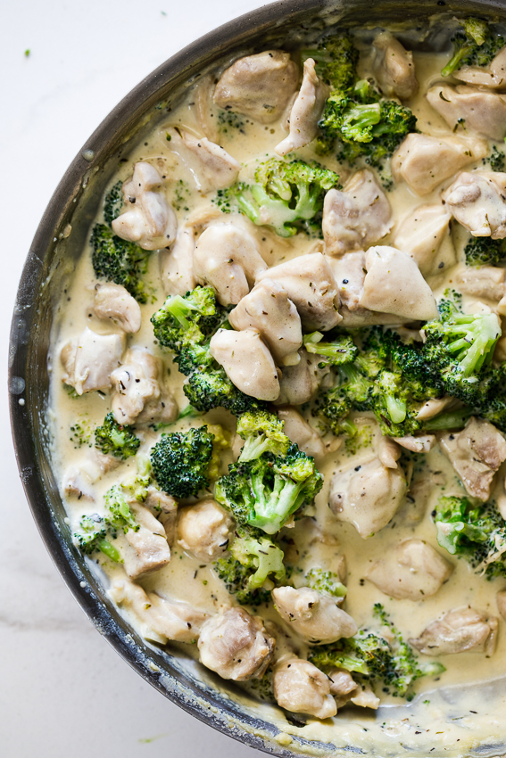 Succulent chicken and broccoli in creamy sauce. 