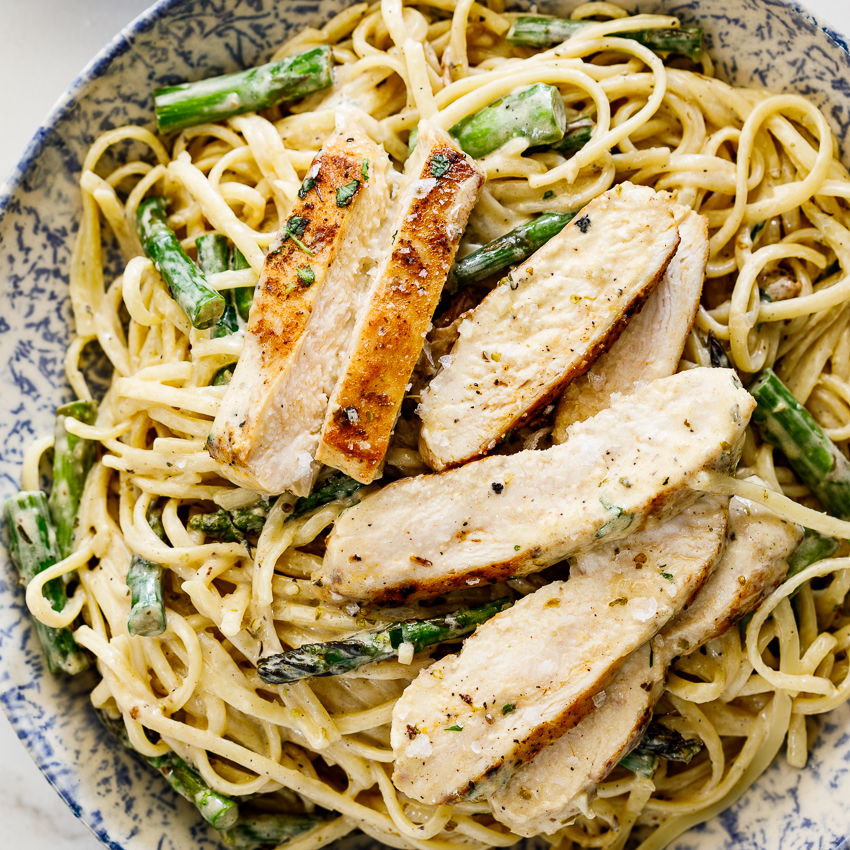 Creamy Lemon Chicken Asparagus Pasta - Simply Delicious