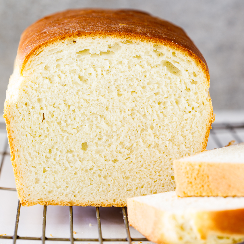 The best easy white bread recipe that delivers soft, fluffy and absolutely ...