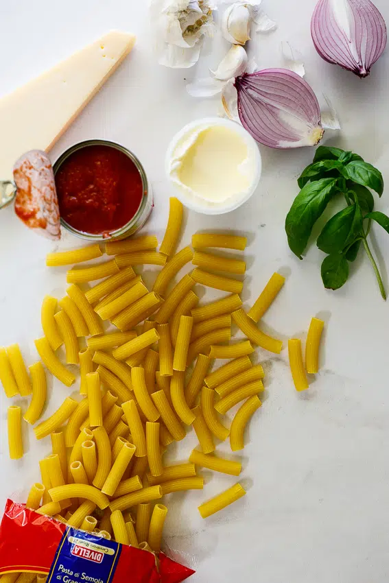 Baked ziti ingredients.