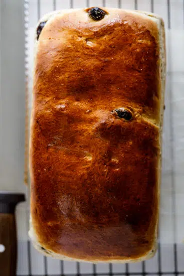 Easy cinnamon raisin bread