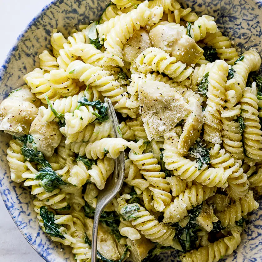 Creamy spinach artichoke pasta