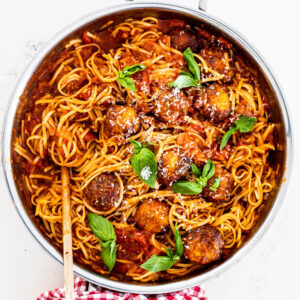 Easy spaghetti with chicken meatballs