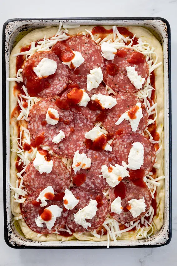 Cheesy salami Grandma pizza