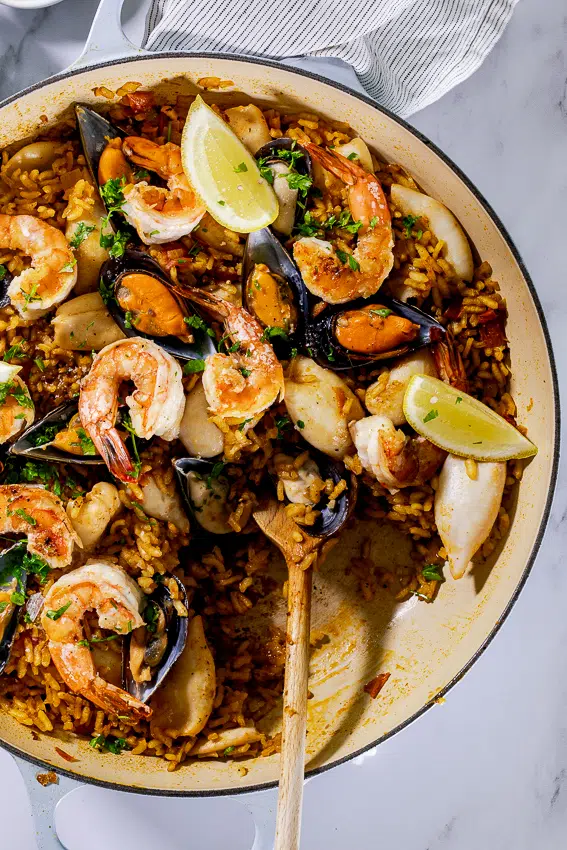 Seafood paella