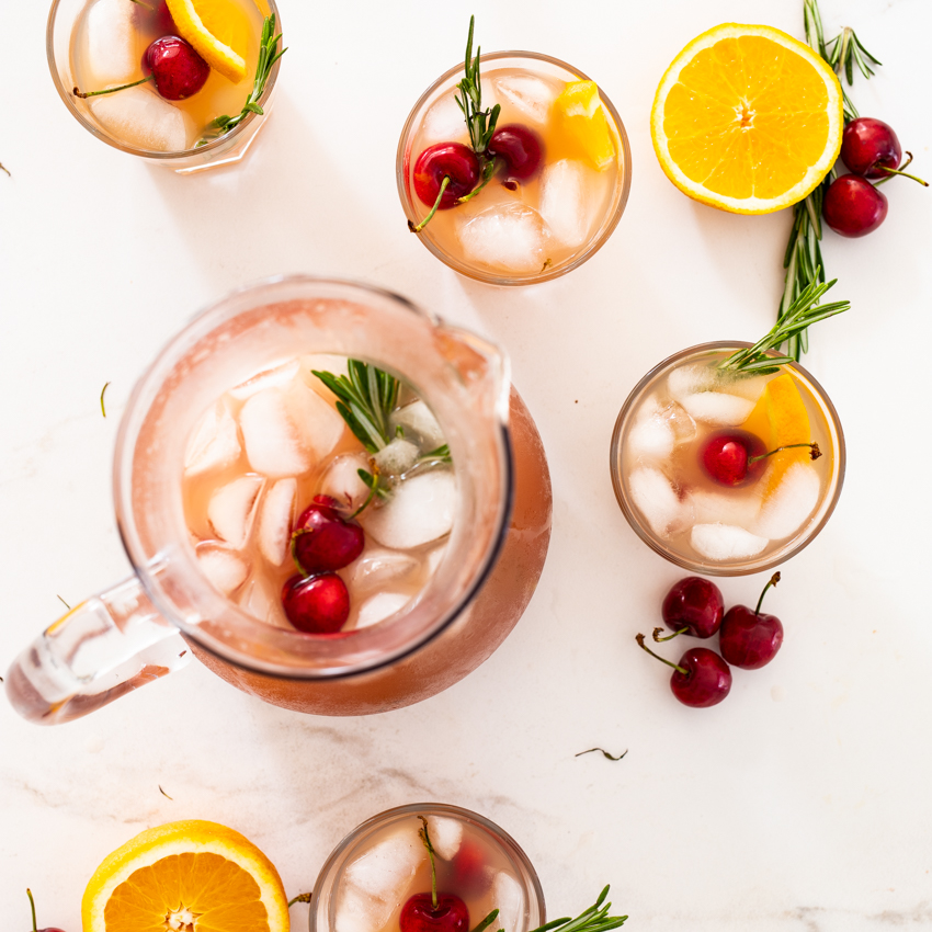 Easy orange cranberry punch