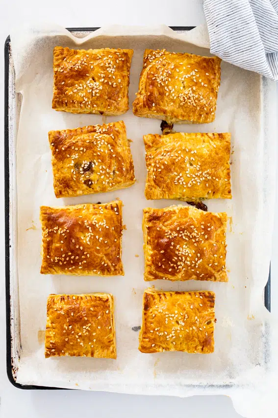 Creamy chicken puff pastry puffs