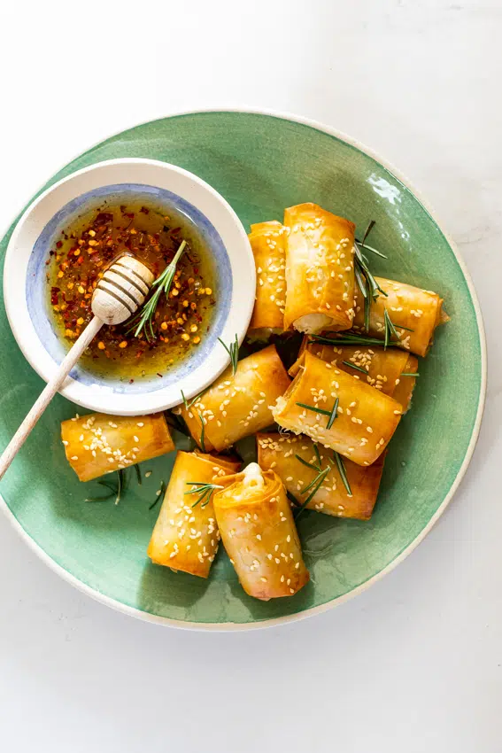 Airfryer Brie Prosciutto Phyllo Rolls