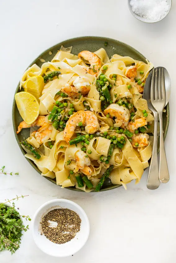 Creamy Lemon Shrimp Pasta with Spring Vegetables