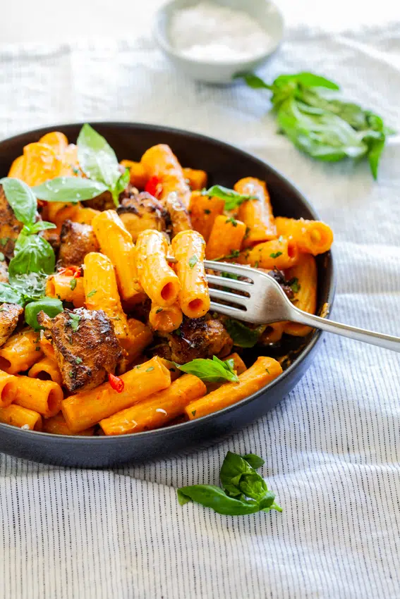 Creamy peri-peri chicken pasta