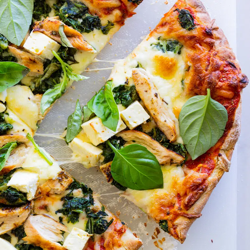 Grilled Greek chicken pizza