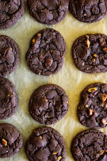 Easy Pecan Brownie Cookies