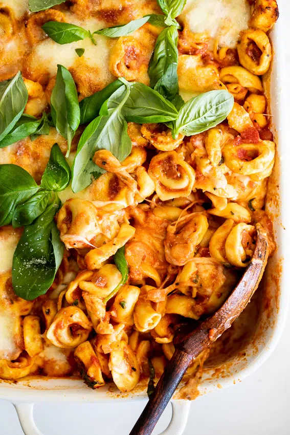 Cheesy baked tortellini