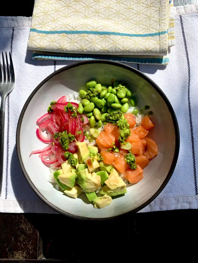 Salmon poke bowl