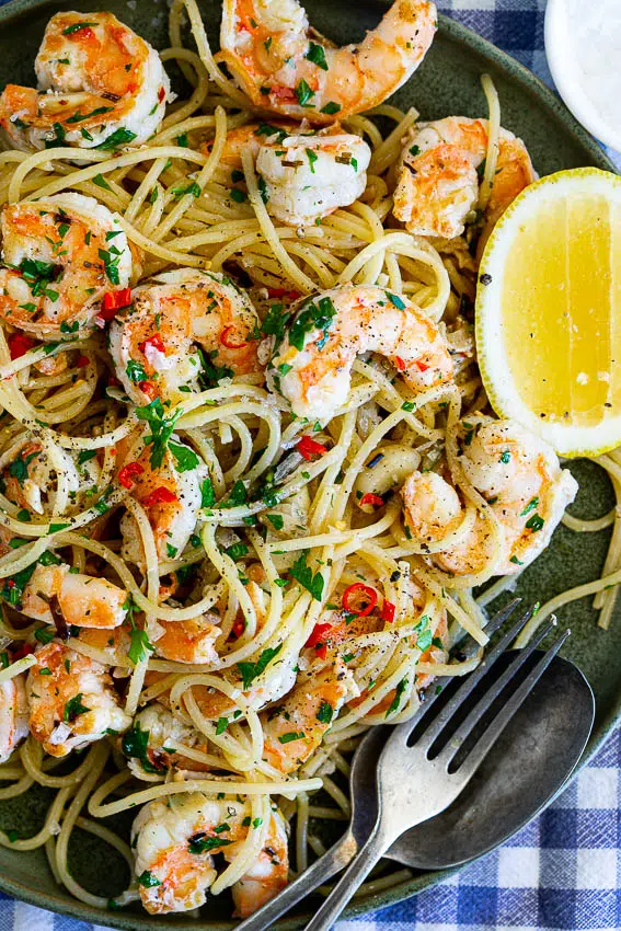 Easy Lemon Shrimp Spaghetti with fresh chillies and parsley