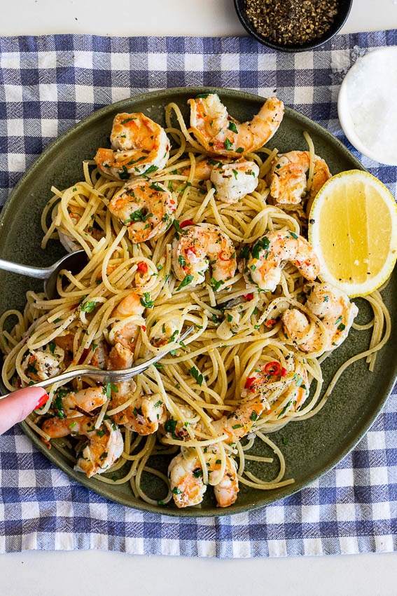 Easy Lemon Shrimp Spaghetti with fresh chillies and parsley