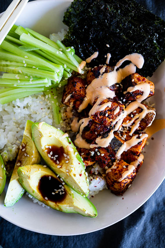 Spicy salmon rice bowls