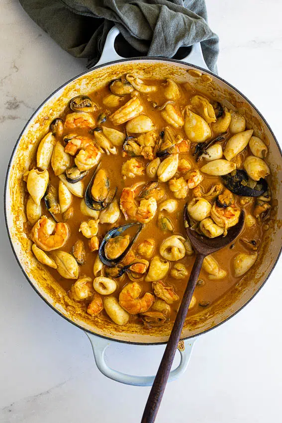 Easy Creamy Seafood Curry