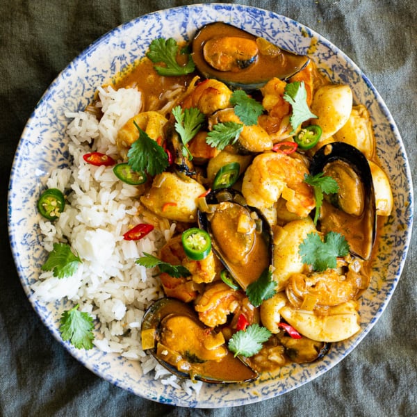 Easy Creamy Seafood Curry Simply Delicious