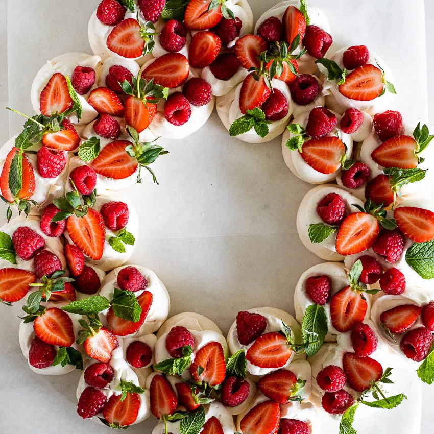 pull apart pavlova wreath