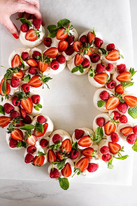 Pull Apart Pavlova Wreath