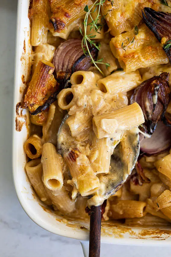 French onion pasta bake