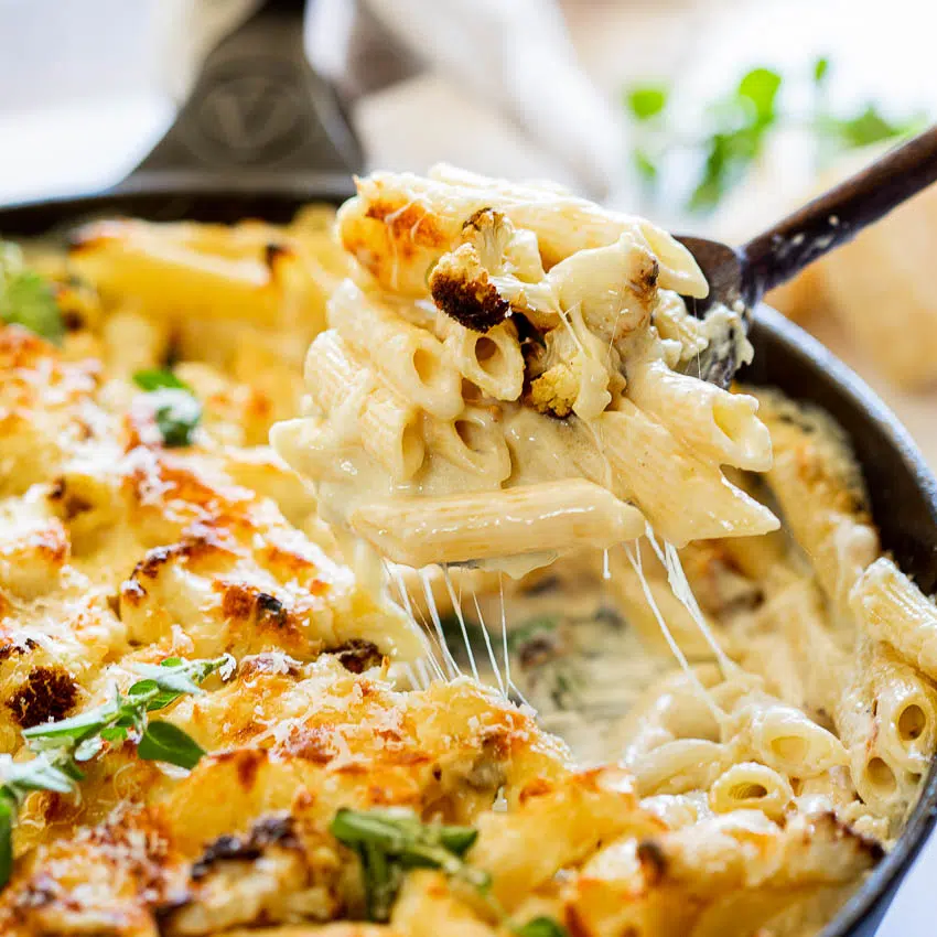 Cauliflower pasta bake
