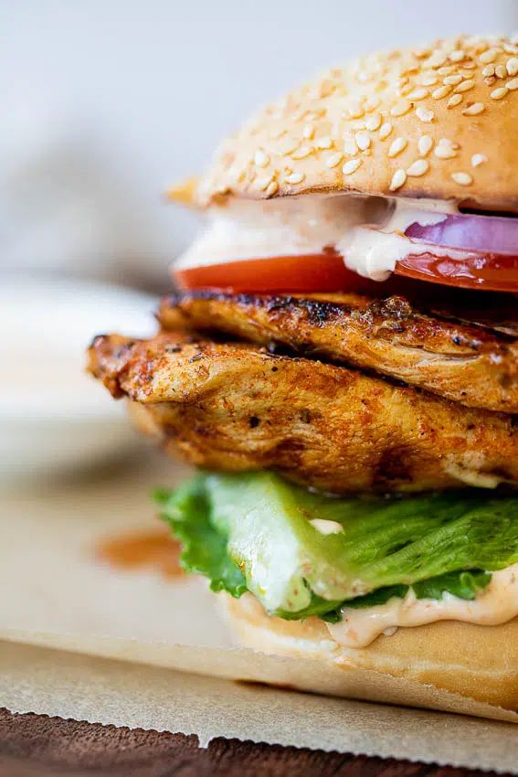 Grilled chicken sandwiches with peri peri mayo