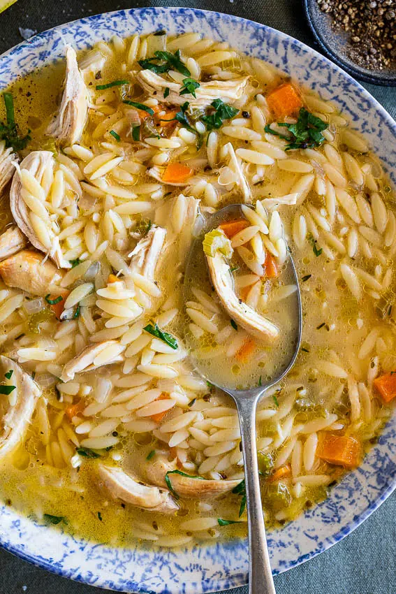 Lemon chicken orzo soup