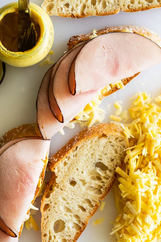 Ingredients for croque madame sandwich.