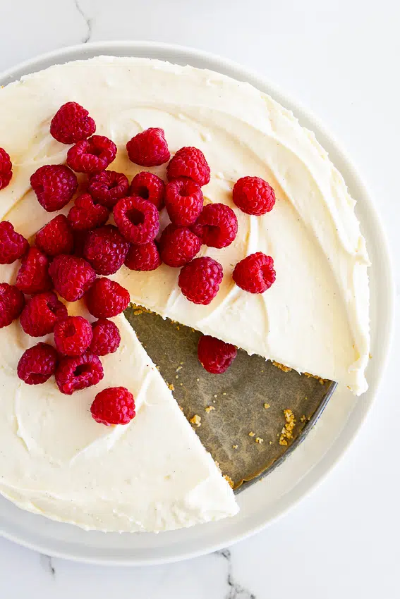 No bake cheesecake with raspberries