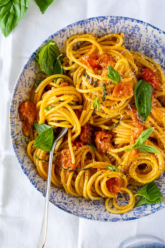 Easy tomato basil pasta