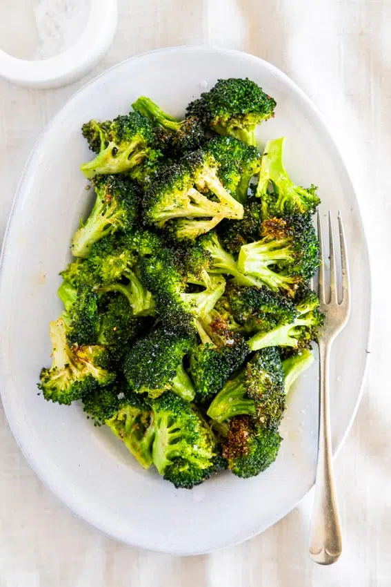Air Fryer Broccoli on serving plate.