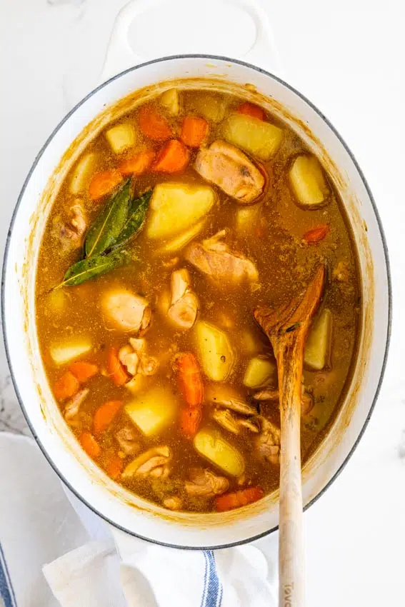 Easy Chicken stew with carrots and potatoes