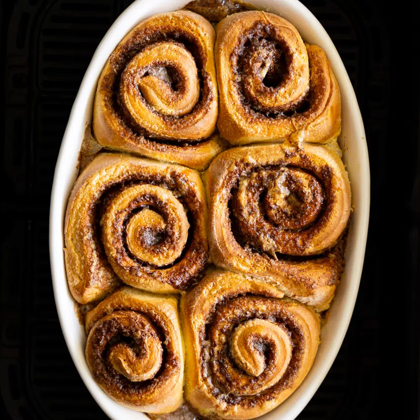 Air Fryer Cinnamon Rolls