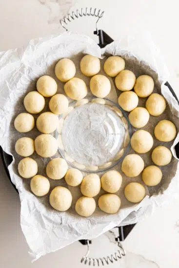 Dough balls ready to be baked.