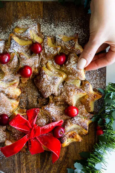 Cinnamon Sugar Puff Pastry Star Wreath