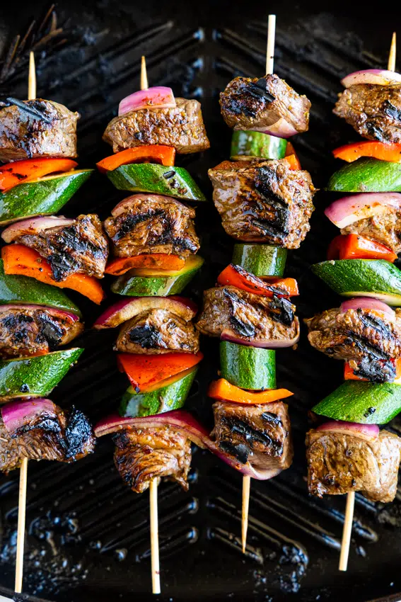 Juicy steak kebabs with peppers, zucchini and red onion.